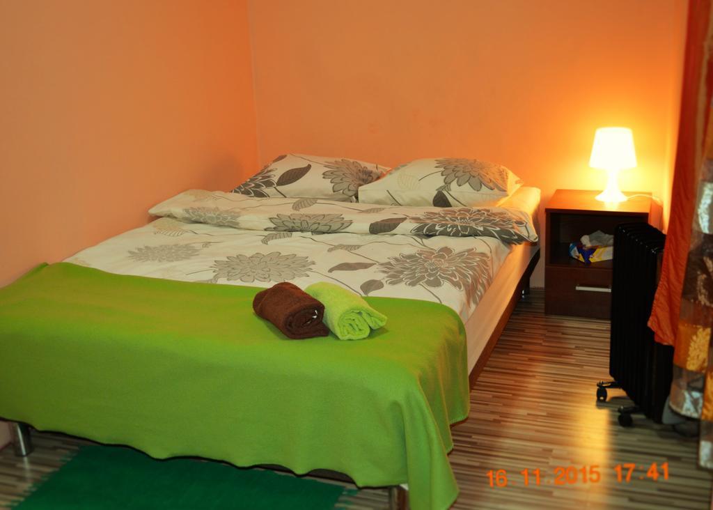 Honey Hostel Краків Номер фото