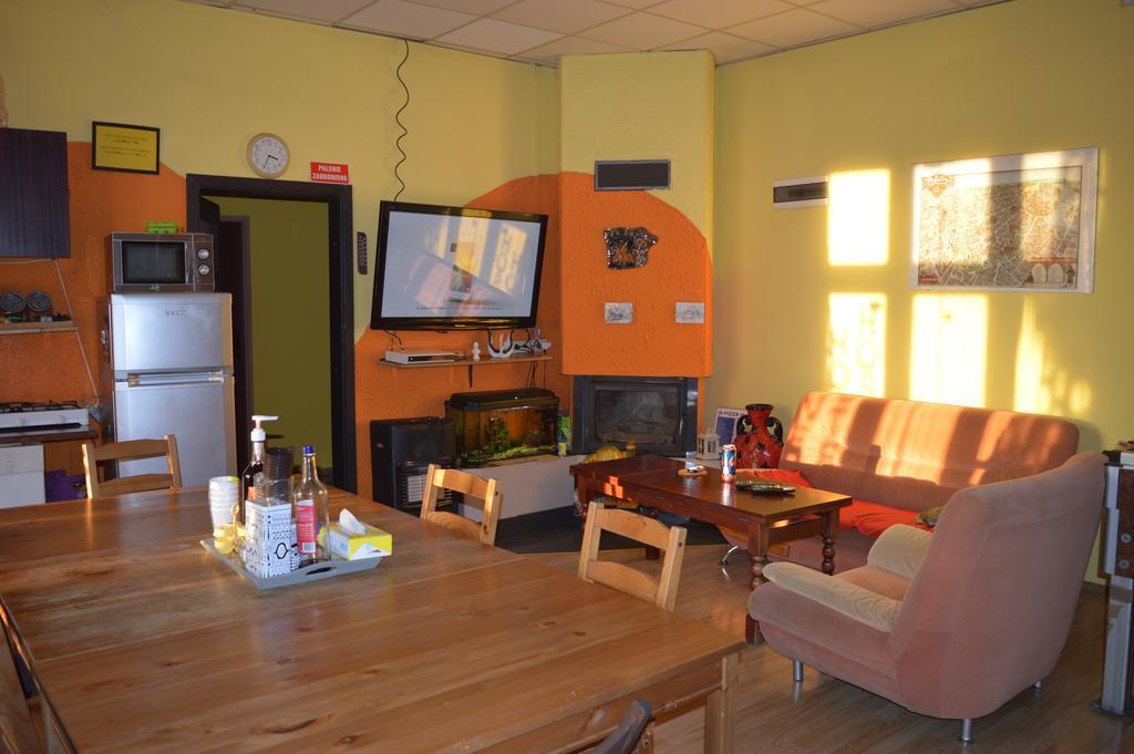 Honey Hostel Краків Екстер'єр фото