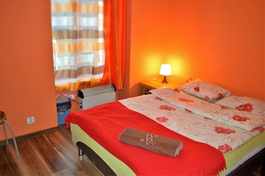 Honey Hostel Краків Номер фото