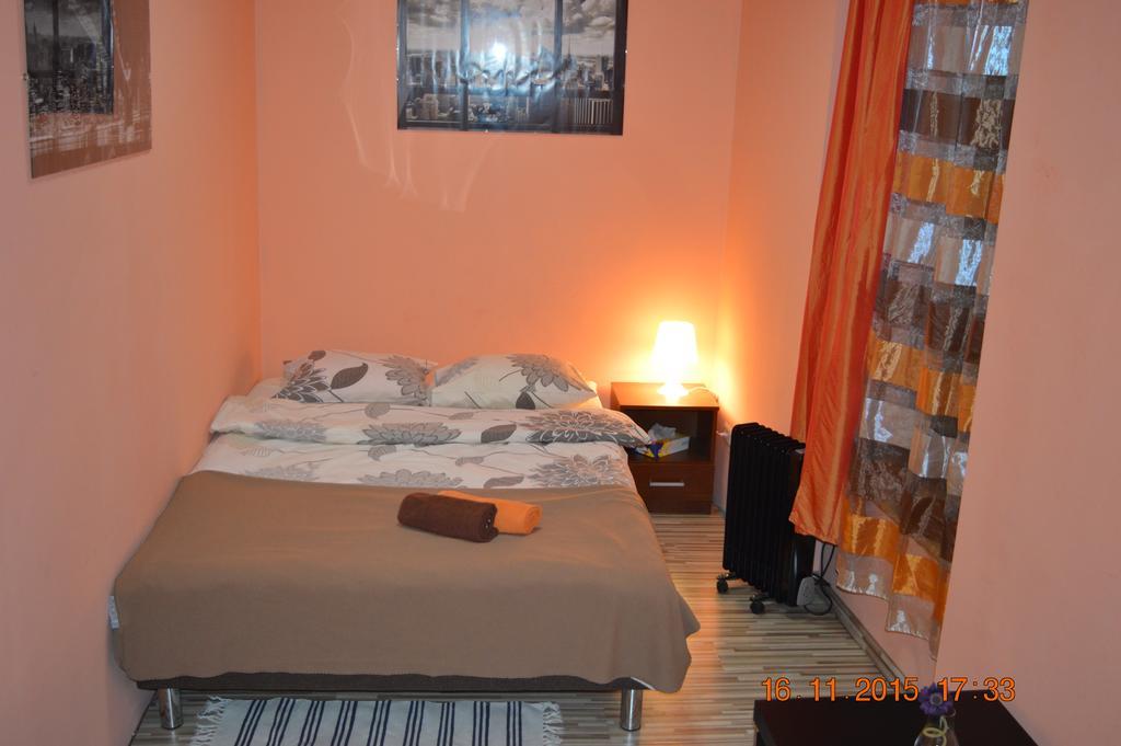 Honey Hostel Краків Екстер'єр фото