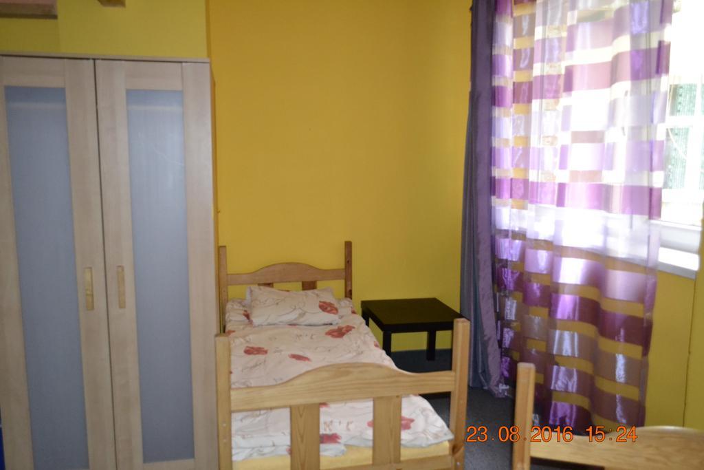 Honey Hostel Краків Екстер'єр фото